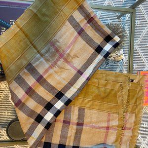 Burberry rectangle check scarf.